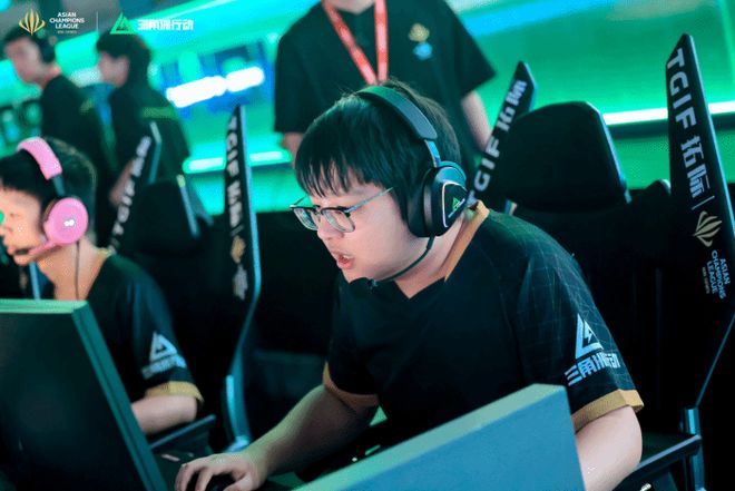 夺中占据主 夺中占据主